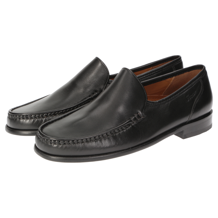 Sioux Carol Herren in schwarz – Paarbild