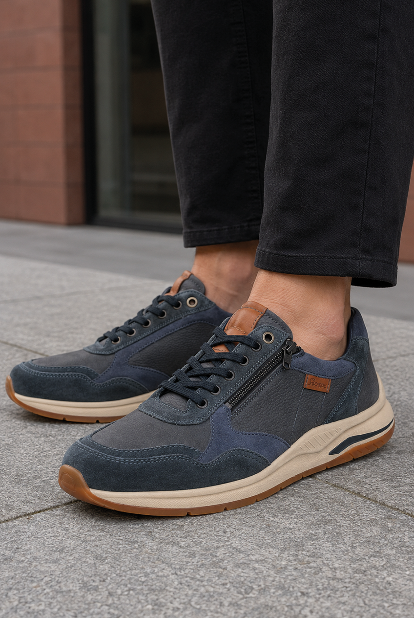 Dunkelblaue Sioux Herren-Sneaker mit Materialmix, seitlichem Reißverschluss und heller Laufsohle.